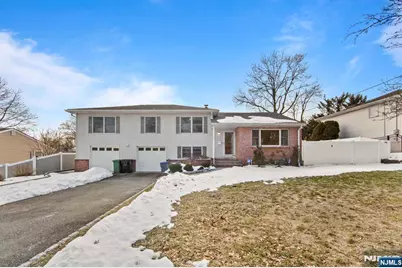 206 Harwood Place, Paramus, NJ 07652 - Photo 45