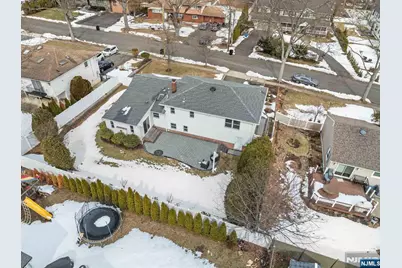 206 Harwood Place, Paramus, NJ 07652 - Photo 5