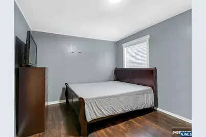 229 Baldwin Avenue, Hasbrouck Heights, NJ 07604 - Photo 13