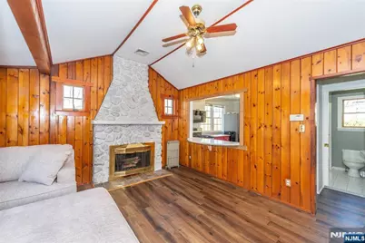 53 Laurel Drive, Wayne, NJ 07470 - Photo 7