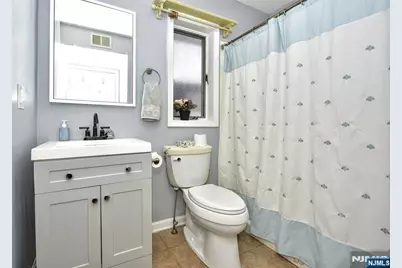 68 Central Avenue, Pompton Lakes, NJ 07442 - Photo 13