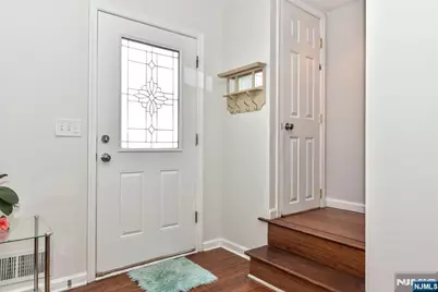 68 Central Avenue, Pompton Lakes, NJ 07442 - Photo 5