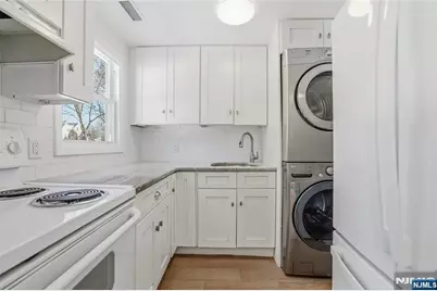 371 Gilbert Street 2 #2, Ridgewood, NJ 07450 - Photo 3