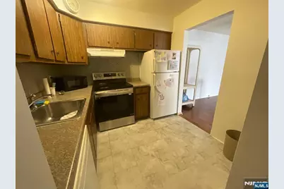 460 Liberty Street 205 #205, Little Ferry, NJ 07643 - Photo 3