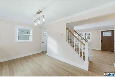 219 Sanzari Place, Maywood, NJ 07607 - Photo 7