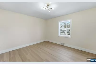 219 Sanzari Place, Maywood, NJ 07607 - Photo 23