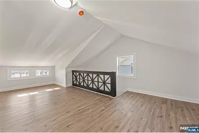 18 Hilton Avenue, Maplewood, NJ 07040 - Photo 11