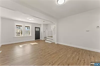 18 Hilton Avenue, Maplewood, NJ 07040 - Photo 5