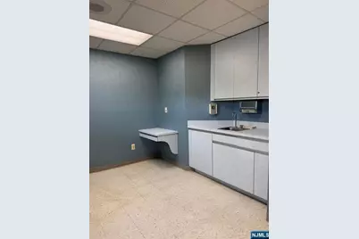 179 Lafayette Avenue, Hawthorne, NJ 07506 - Photo 23