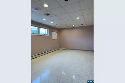 179 Lafayette Avenue, Hawthorne, NJ 07506 - Photo 11