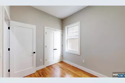 40 Wright Avenue, Jersey City, NJ 07306 - Photo 21