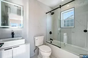 131 Palsa Ave, Elmwood Park, NJ 07407 - Photo 15