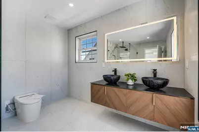 131 Palsa Avenue, Elmwood Park, NJ 07407 - Photo 19