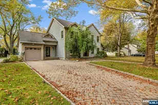 85 Harvey Ave, Paramus, NJ 07652 - Photo 3