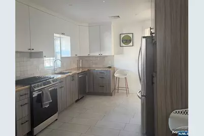 332 Lafayette Avenue, Hawthorne, NJ 07506 - Photo 5