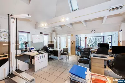 232 Union Boulevard, Totowa, NJ 07512 - Photo 5