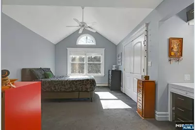 285 Chestnut Ridge Road, Woodcliff Lake, NJ 07677 - Photo 23