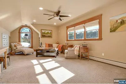 285 Chestnut Ridge Road, Woodcliff Lake, NJ 07677 - Photo 25