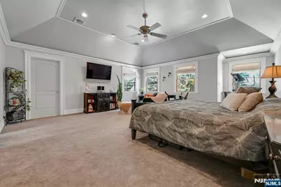 285 Chestnut Ridge Road, Woodcliff Lake, NJ 07677 - Photo 35