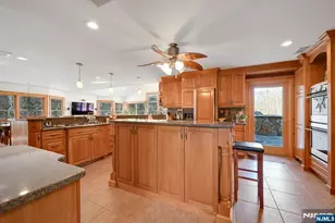 285 Chestnut Ridge Rd, Woodcliff Lake, NJ 07677 - Photo 17