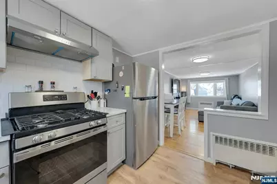 61 Christina 2 #2, Little Ferry, NJ 07643 - Photo 5