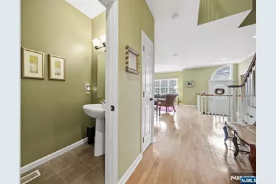 119 Stonegate Trail, Cresskill, NJ 07626 - Photo 13