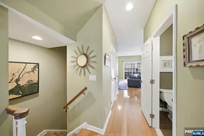 119 Stonegate Trail, Cresskill, NJ 07626 - Photo 11