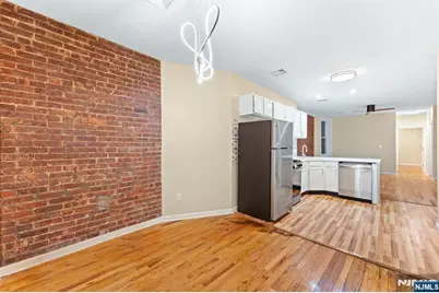 378 Baldwin Avenue Il #IL, Jersey City, NJ 07306 - Photo 7