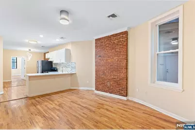 378 Baldwin Avenue Il #IL, Jersey City, NJ 07306 - Photo 3