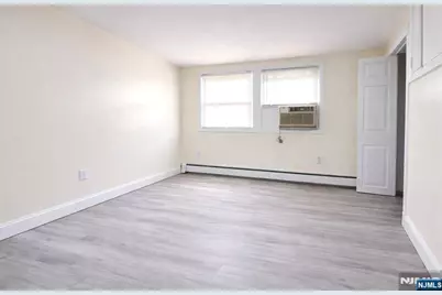 19 Glen Street 2 #2, Cliffside Park, NJ 07010 - Photo 9