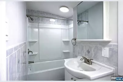 19 Glen Street 2 #2, Cliffside Park, NJ 07010 - Photo 11