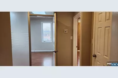 211 Broad Avenue 203 #203, Palisades Park, NJ 07650 - Photo 3