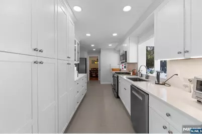 53 Downey Drive, Tenafly, NJ 07670 - Photo 17