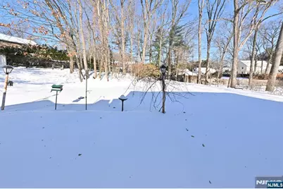 84 Maplewood Avenue, Hillsdale, NJ 07642 - Photo 23