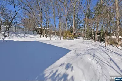 84 Maplewood Avenue, Hillsdale, NJ 07642 - Photo 25