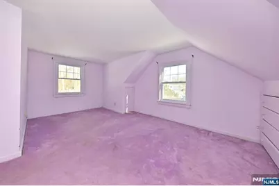 84 Maplewood Avenue, Hillsdale, NJ 07642 - Photo 19