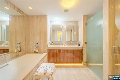 1200 Avenue At Port Imperial 516 #516, Weehawken, NJ 07086 - Photo 9