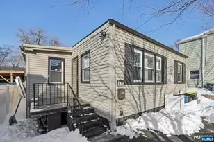 631 Valley St, Orange, NJ 07050 - Photo 5