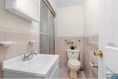 274 Greylock Parkway, Belleville, NJ 07109 - Photo 27