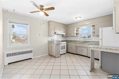 274 Greylock Parkway, Belleville, NJ 07109 - Photo 39