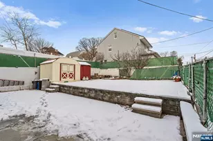 274 Greylock Pkwy, Belleville, NJ 07109 - Photo 9