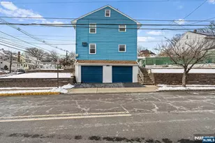 274 Greylock Pkwy, Belleville, NJ 07109 - Photo 3