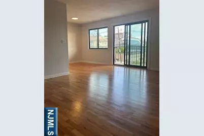 148 Undercliff Avenue 2 #2, Edgewater, NJ 07020 - Photo 9