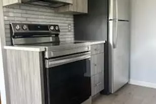 148 Undercliff Ave 2, Edgewater, NJ 07020 - Photo 3