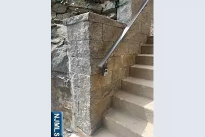 148 Undercliff Avenue 2 #2, Edgewater, NJ 07020 - Photo 13