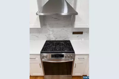 586 11th Street, Newark, NJ 07107 - Photo 33