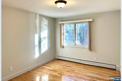 410 Abbott Avenue Fl 1 #FL 1, Ridgefield, NJ 07657 - Photo 7