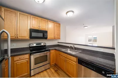 448 Palisade Avenue, Cliffside Park, NJ 07010 - Photo 11