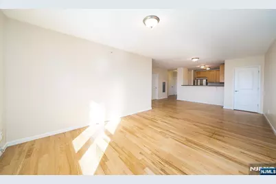 448 Palisade Avenue, Cliffside Park, NJ 07010 - Photo 7