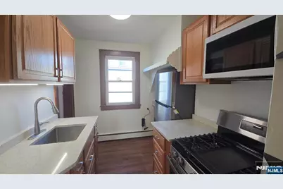 58 Hathaway Street 2 #2, Wallington, NJ 07057 - Photo 7